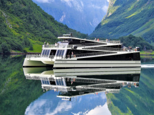 Картинка корабли катамараны+и+тримараны бухта