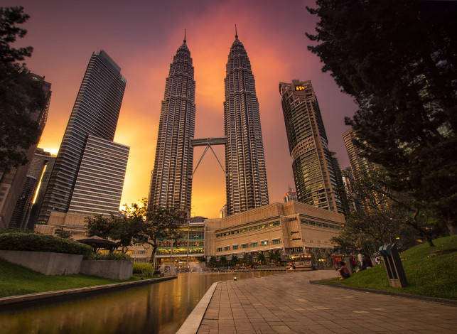 Обои картинки фото города, куала-лумпур , малайзия, простор