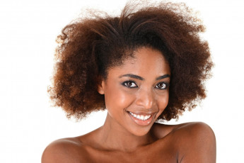 Картинка luna+corazon девушки luna corazon девушка портрет лицо мулатка чернокожая темнокожая брюнетка макияж взгляд секси сексуальная поза флирт стройная