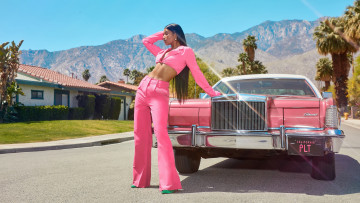 Картинка автомобили -авто+с+девушками lincoln continental mark iii