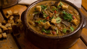 Картинка еда первые+блюда густой суп петрушка хлебные кубики