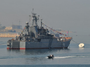 Картинка корабли крейсеры линкоры эсминцы