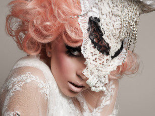 Картинка музыка lady gaga шляпа