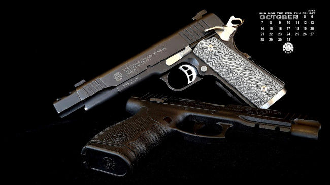 Обои картинки фото календари, оружие, пистолеты