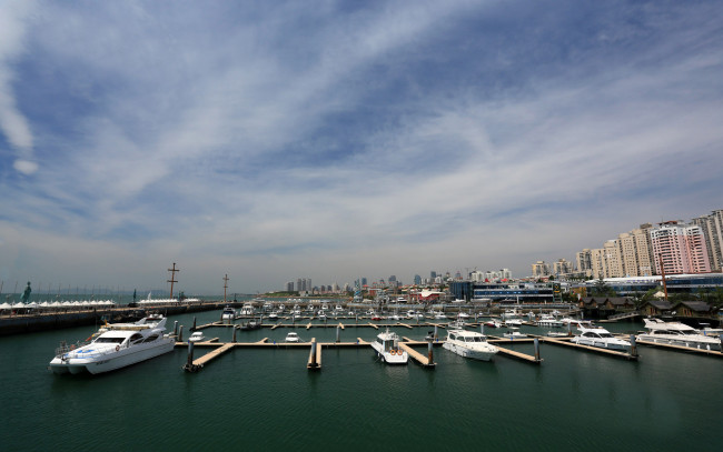 Обои картинки фото корабли, катера, вода, облака