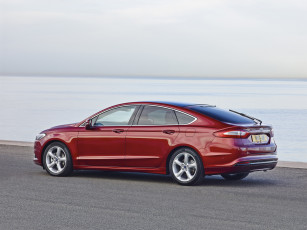 Картинка автомобили ford mondeo красный 2014г uk-spec hatchback