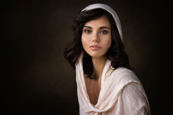 Картинка девушки -unsort+ брюнетки +шатенки взгляд белая накидка девушка брюнетка глаза