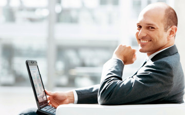 Картинка мужчины -+unsort ноутбук улыбка