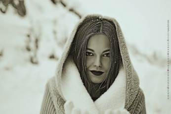 Картинка календари компьютерный+дизайн 2019 calendar женщина капюшон взгляд снег девушка