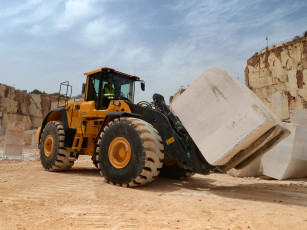 Картинка техника фронтальные+погрузчики volvo