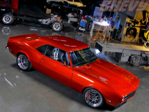 Картинка автомобили выставки уличные фото