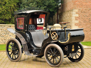 Картинка автомобили классика автомобиль брусчатка деревья дом забор