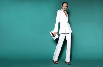 Картинка -Unsort+Брюнетки+Шатенки девушки unsort брюнетки шатенки модель костюм белый сумка