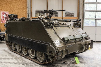 Картинка m113+kdo+pz+63+m-73509 техника военная+техника музей экспозиция