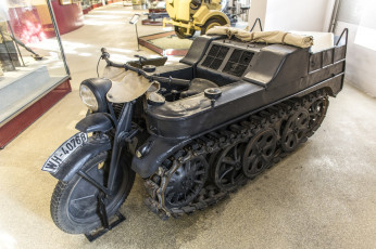 Картинка kettenkrad техника военная+техника музей экспозиция