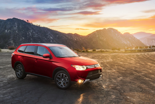 Обои картинки фото 2014 mitsubishi outlander gt, автомобили, mitsubishi, металлик, закат, outlander, красный