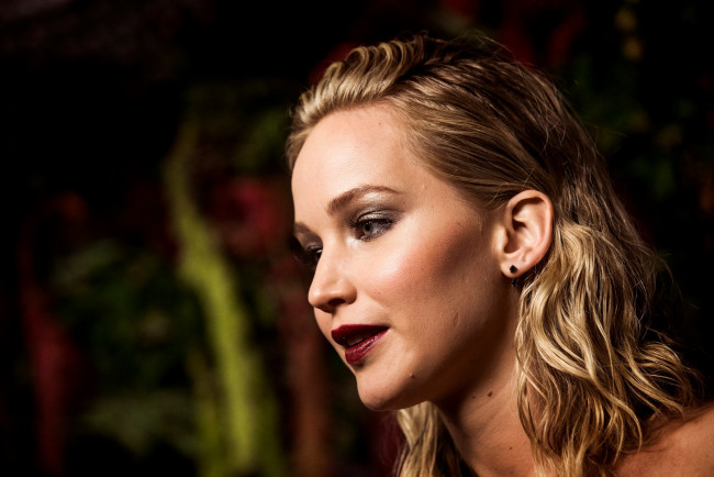 Обои картинки фото девушки, jennifer lawrence, дженнифер, лоуренс, лицо, блондинка, актриса