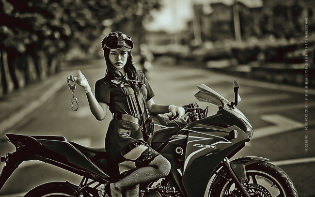 Обои картинки фото календари, компьютерный дизайн, 2019, calendar, полицейский, женщина, улица, азиатка, девушка, наручники, мотоцикл