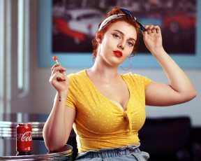 Картинка девушки -+рыжеволосые+и+разноцветные декольте jessica