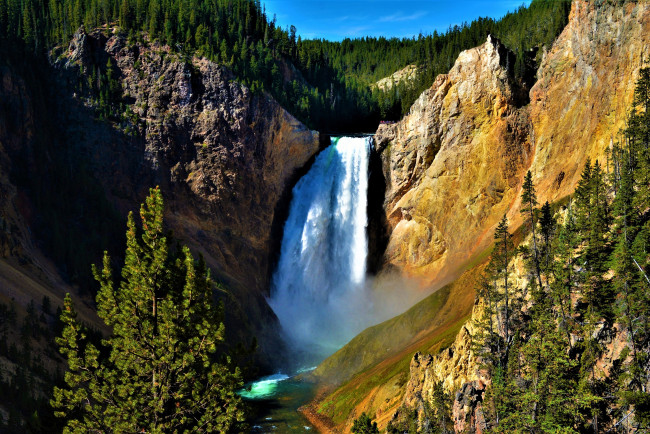 Обои картинки фото природа, водопады, водопад, скалы, лес, деревья