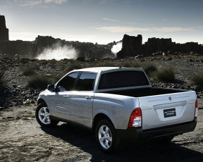 Картинка автомобили ssang yong