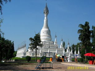 Картинка города исторические архитектурные памятники