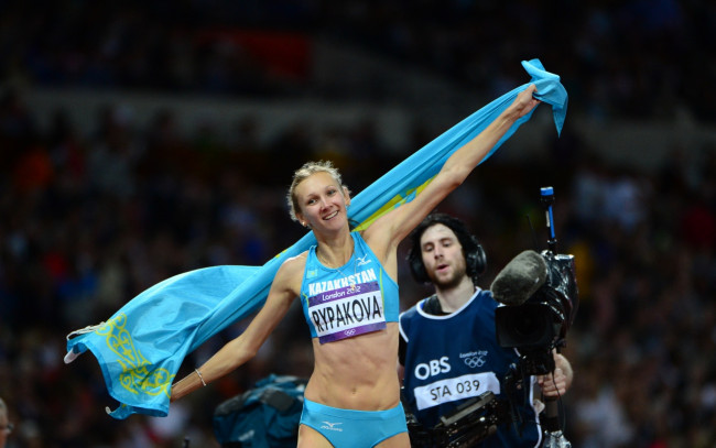 Обои картинки фото спорт, бег, победа, спортсменка