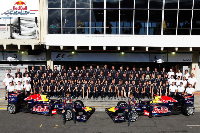 Обои картинки фото gp, br&, 233, sil, 2011, спорт, формула, 1, гонщики, команда