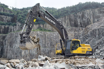 Картинка volvo+ec380d+hydraulic+excavator техника экскаваторы карьер экскаватор камни