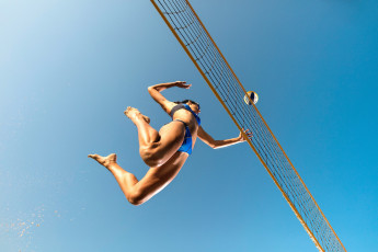 Картинка спорт волейбол взгляд девушка сетка фон