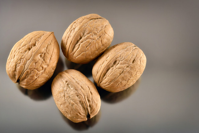 Обои картинки фото еда, орехи,  каштаны,  какао-бобы, орешки