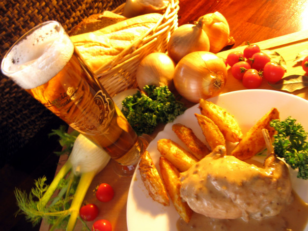 Обои картинки фото еда, разное, мясо, фенхель, лук, пиво