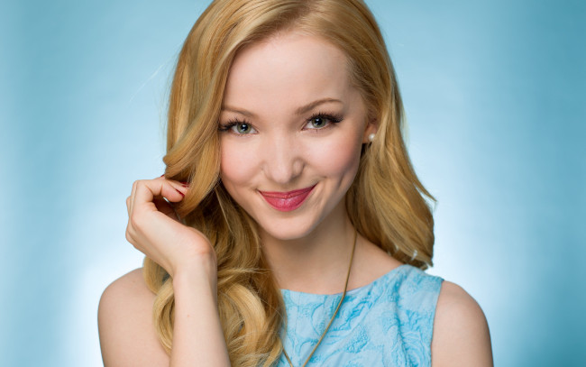 Обои картинки фото девушки, dove cameron, улыбка, лицо, блондинка
