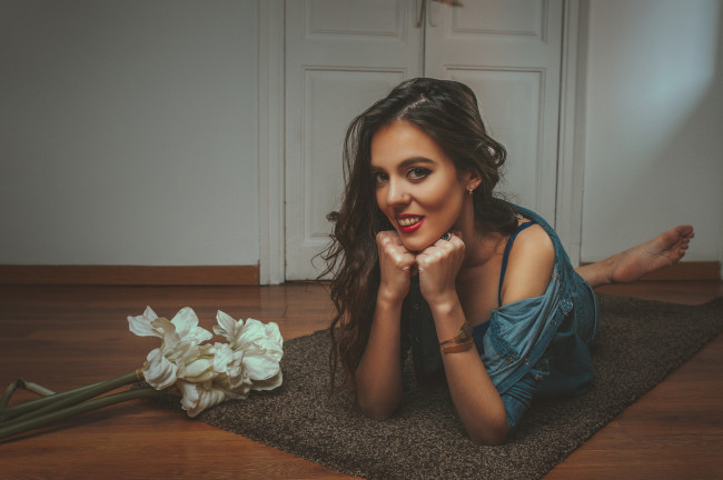 Обои картинки фото девушка, девушки, -unsort , брюнетки, темноволосые, модель