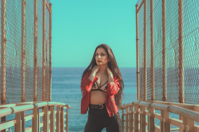 Обои картинки фото девушка, девушки, -unsort , брюнетки, темноволосые, модель