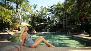 Картинка девушки -+блондинки +светловолосые бассейн