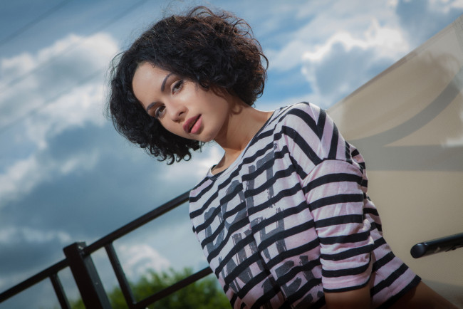 Обои картинки фото анастасия платонова, девушки, pammie lee ,  paula t,  anastasia spitz,  стася шпиц,  stasya bloom, анастасия, платонова, pammie, lee, winonа, paula, t, anastasia, spitz, стася, шпиц, stasya, bloom, девушка, модель, брюнетка, красотка, стройная, сексуальная, поза, взгляд, флирт, макияж, причёска