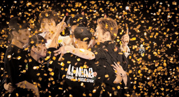 обоя разное, знаменитости, команда, радость, конфетти