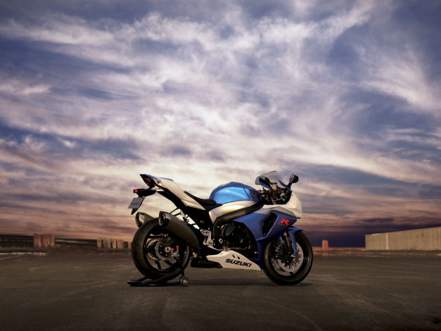 Обои картинки фото мотоциклы, suzuki