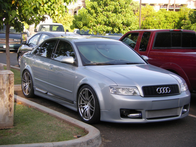 Обои картинки фото a4, автомобили, выставки, уличные, фото