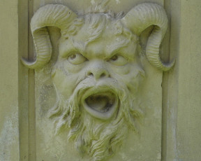 Картинка разное рельефы статуи музейные экспонаты черт