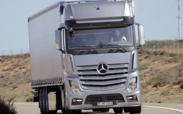 Картинка автомобили mercedes+trucks тягач
