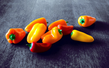 Картинка еда перец стручки оранжевый красный желтый