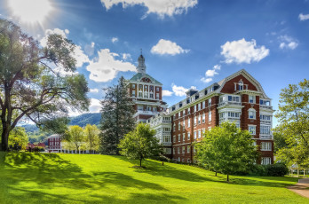 Картинка города -+здания +дома простор