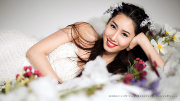 Картинка календари девушки цветы женщина взгляд улыбка