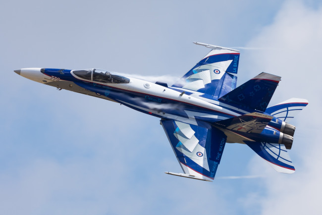 Обои картинки фото cf18, авиация, боевые самолёты, ввс