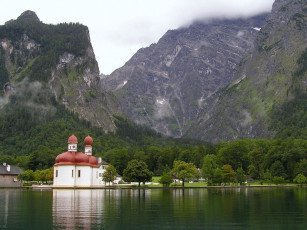 Картинка города католические соборы костелы аббатства