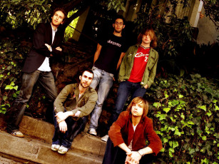 Картинка maroon музыка