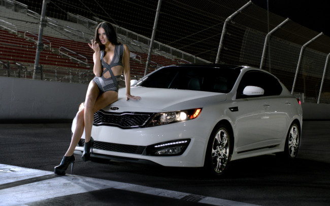 Обои картинки фото автомобили, авто, девушками, модель, адриана, лима