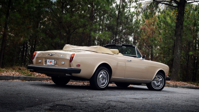 Обои картинки фото rolls, royce, corniche, автомобили, rolls-royce, limited, престижные, класс-люкс, великобритания